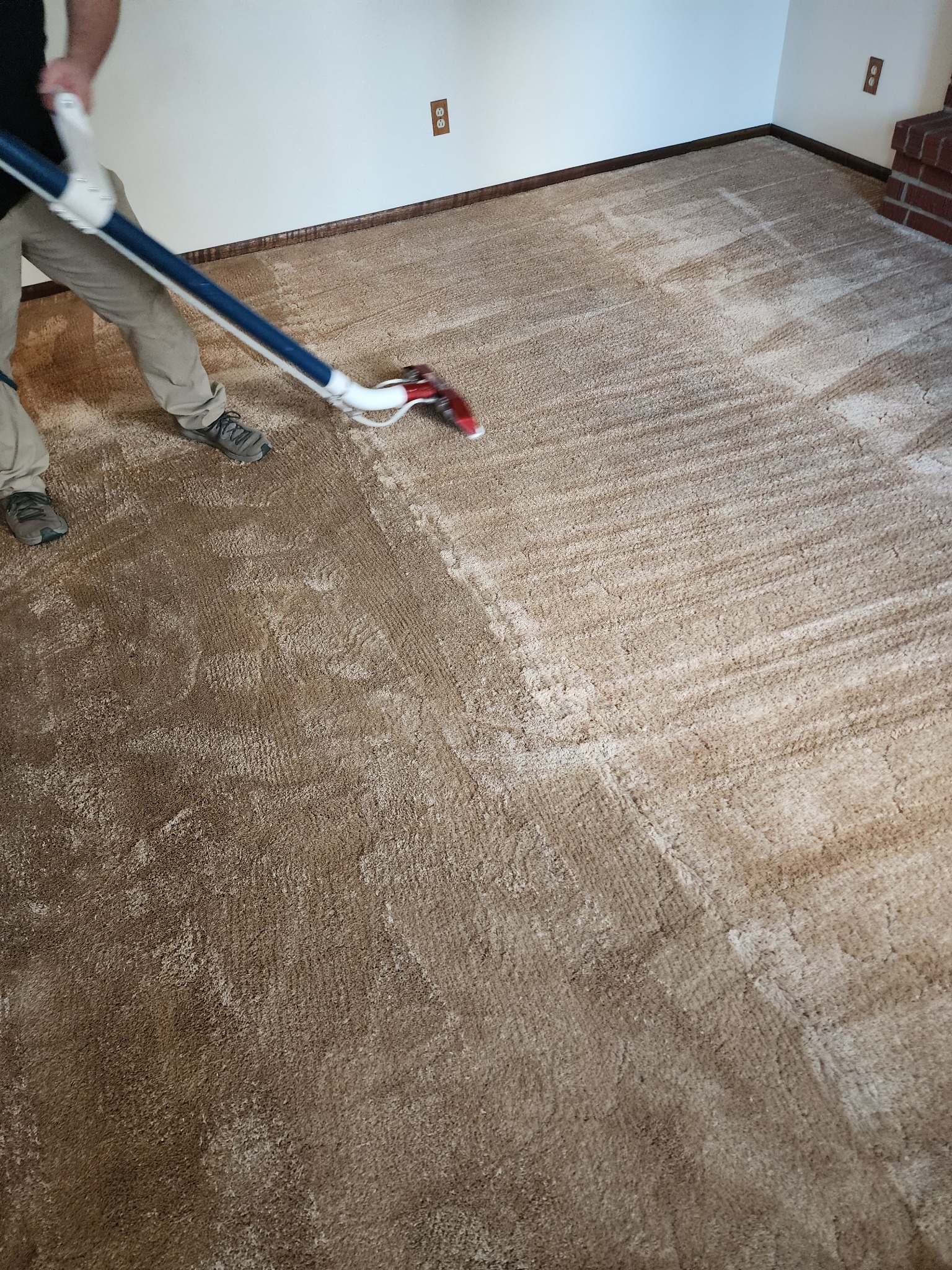 Carpet extraction lines