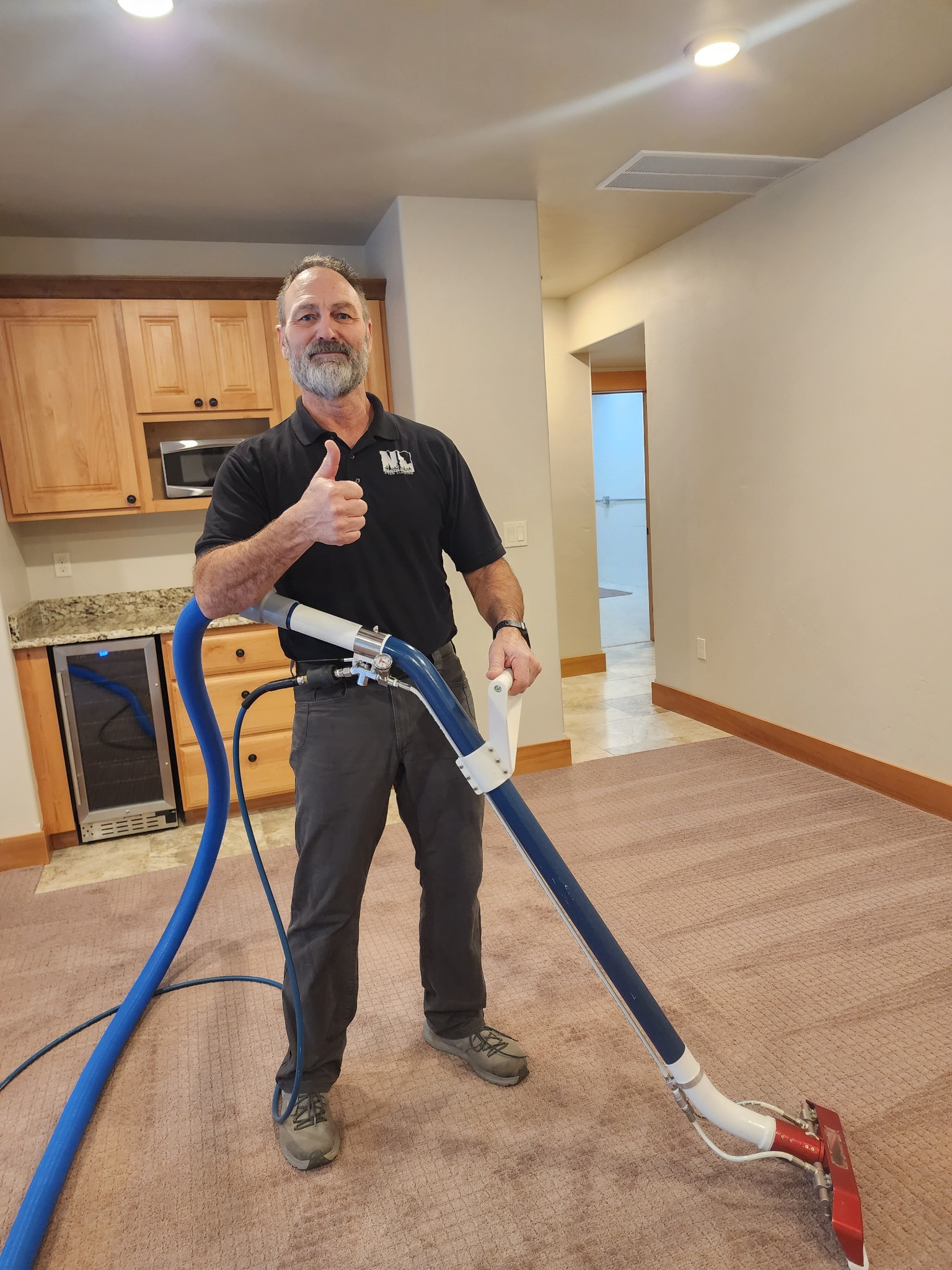 North Idaho Steam Cleaning technician giving a thumbs up